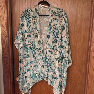Simply Noelle Floral Kimono Top - Green and Cream